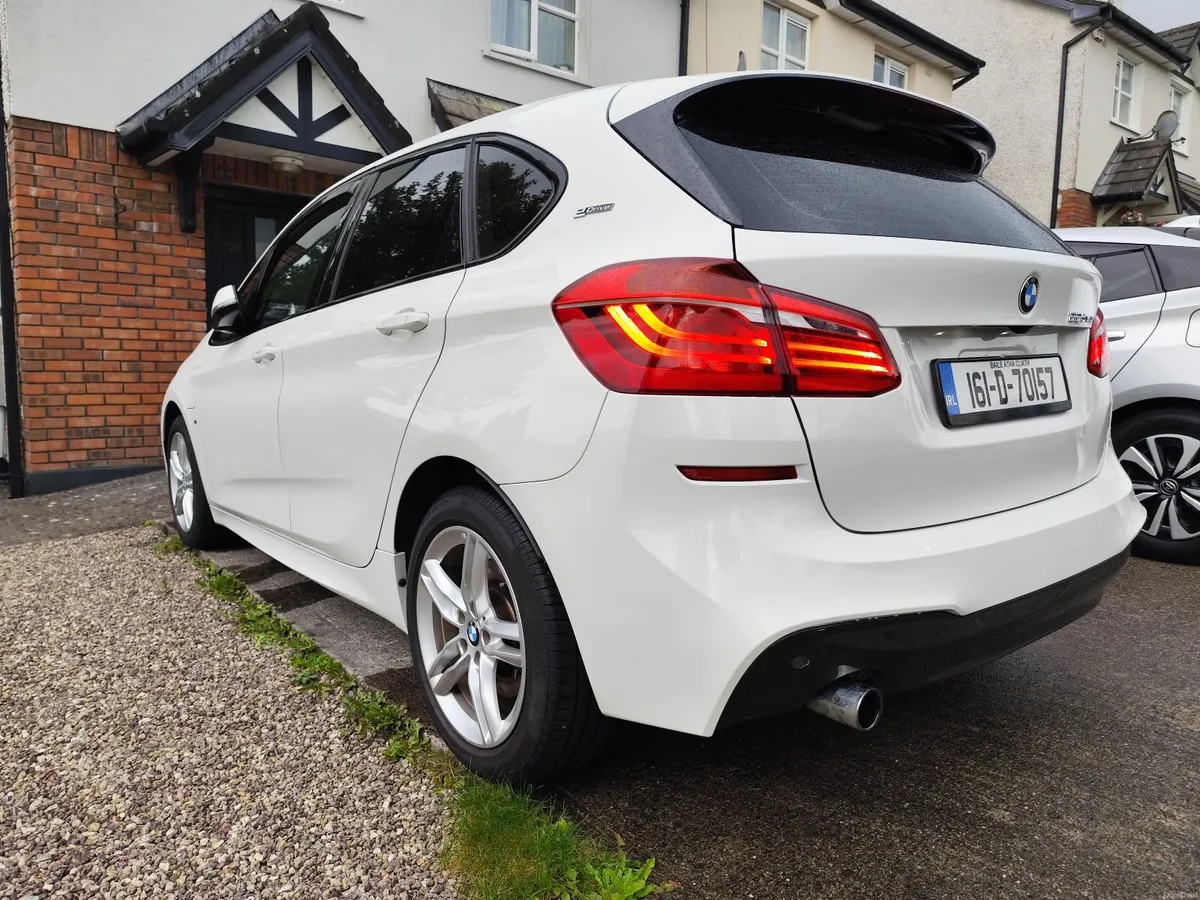 2016  BMW 225 xe Plug-in AUTO!1 Owner!Low Mileage! - Image 4