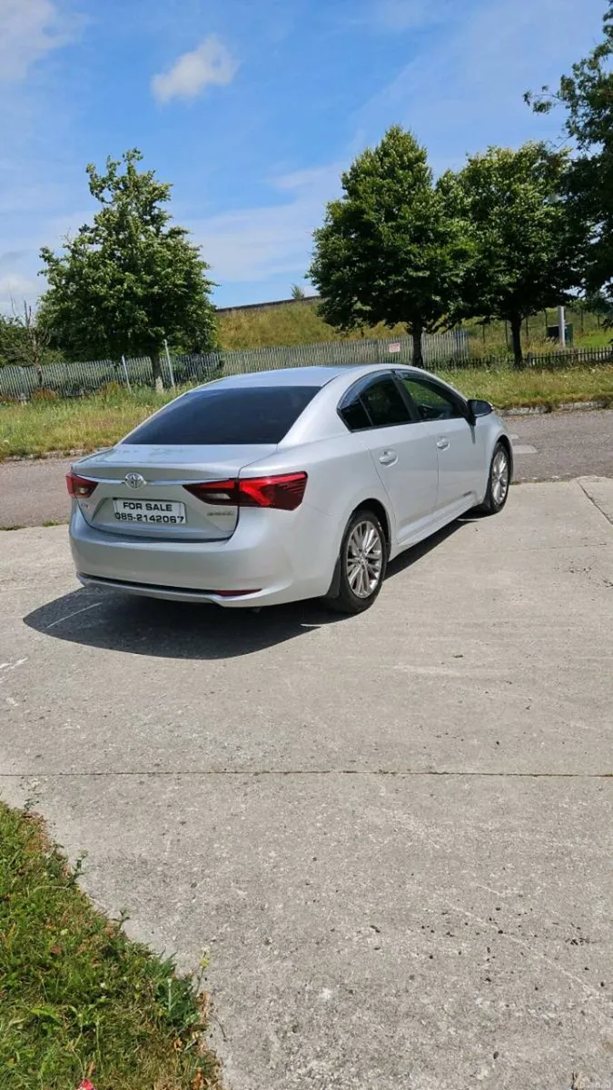 Toyota avensis 2.0 d4d - Image 2