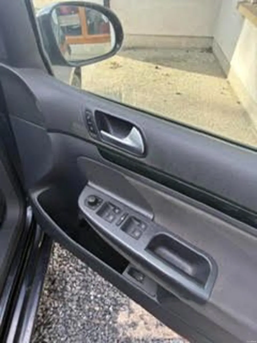 Volkswagen Golf 2008 - Image 5