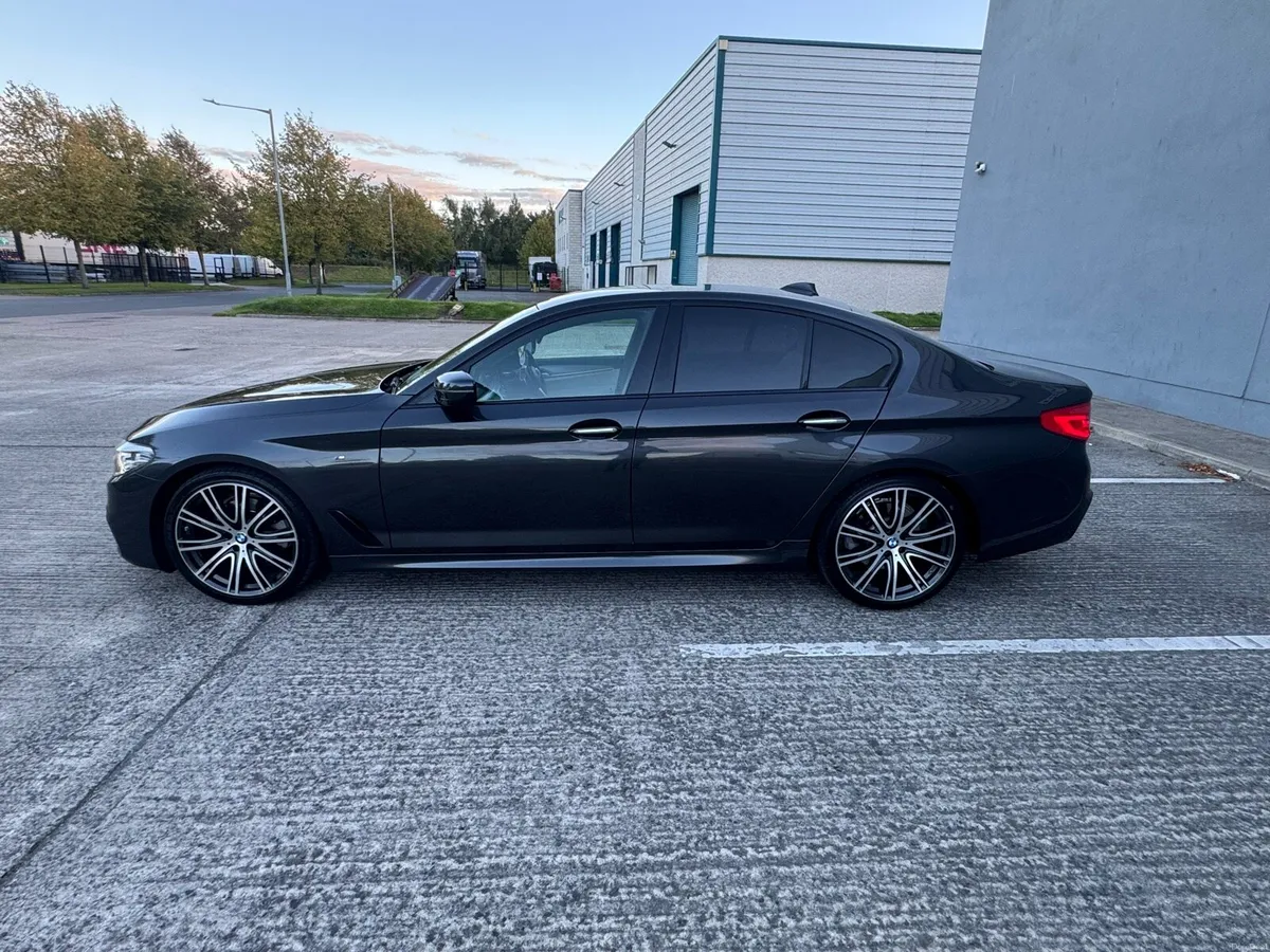 BMW 520d m-sport low km - Image 6