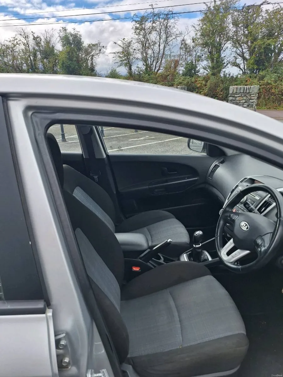 Kia ceed Diesel - Image 5