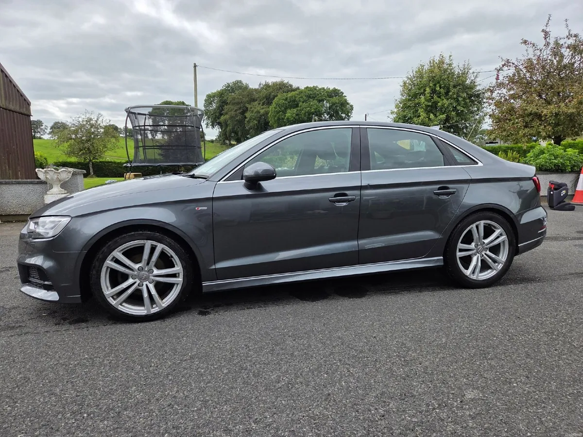Audi A3 2017 - Image 2