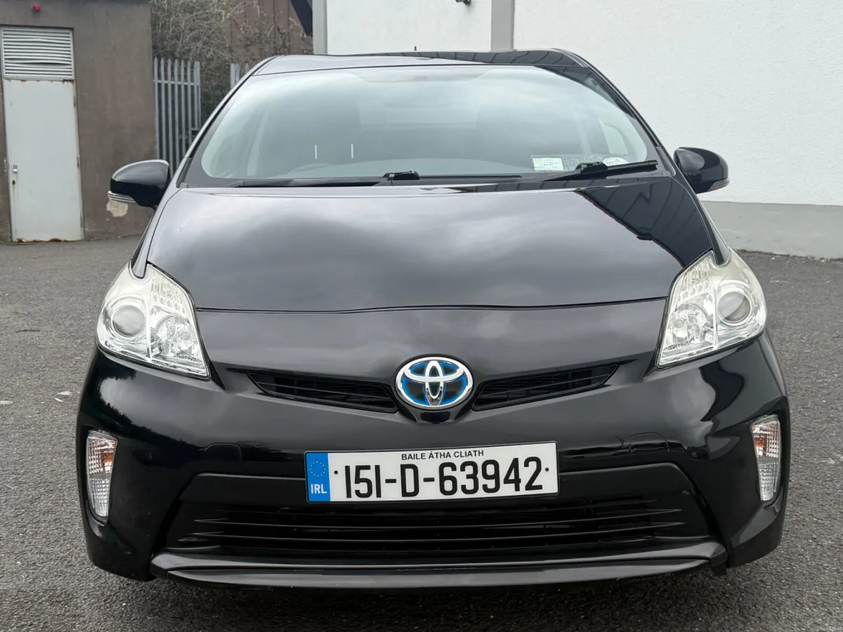 Toyota Prius 2015 Hybrid - Image 3
