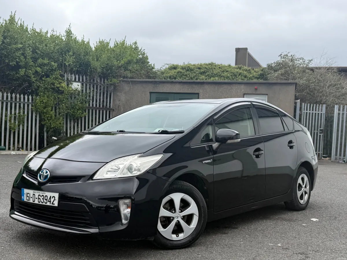 Toyota Prius 2015 Hybrid - Image 1