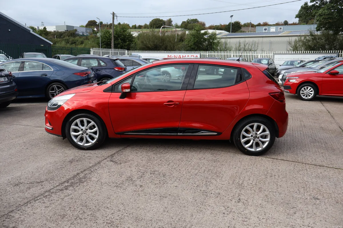 Renault Clio Dynamique NAV New Brakes, Tyres & NCT - Image 6