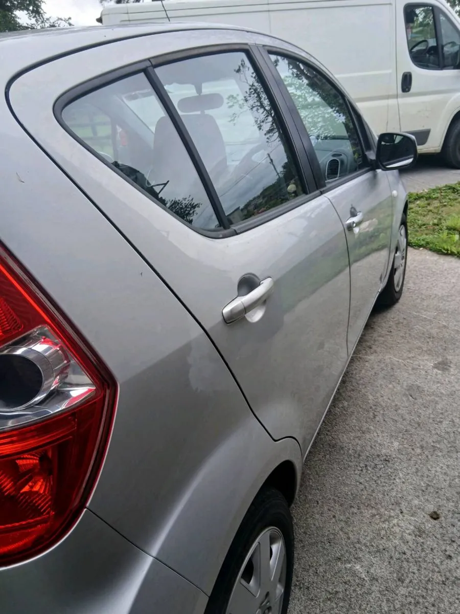 Car - Image 2