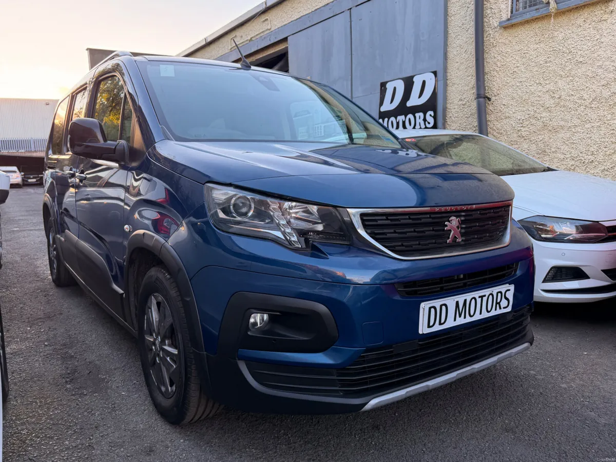 Peugeot Rifter  2022 wheelchair accessible - Image 2