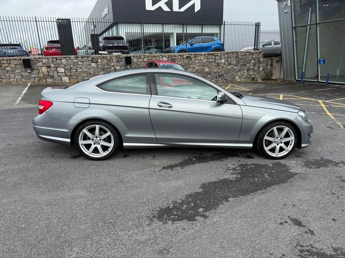 Mercedes C180 AMG - Image 4