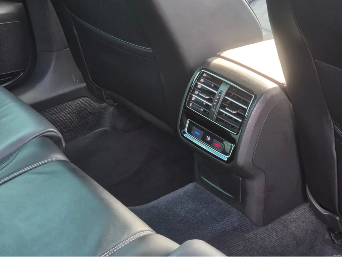 Volkswagen Passat 2.0 TSI AUTOMATIC - FULL LEATHER - Image 5