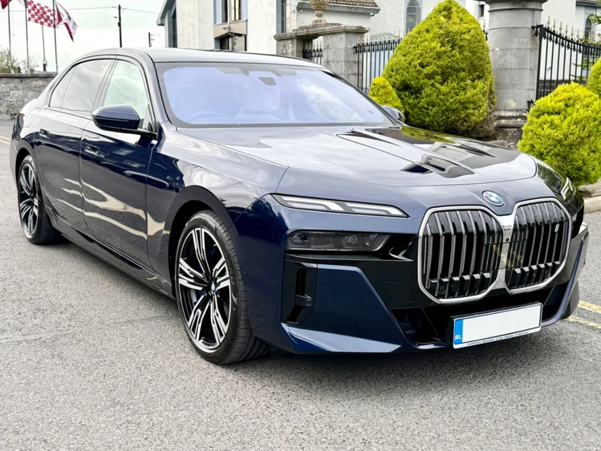 BMW i7 50 M-SPORT AUTO E-DRIVE - Image 2