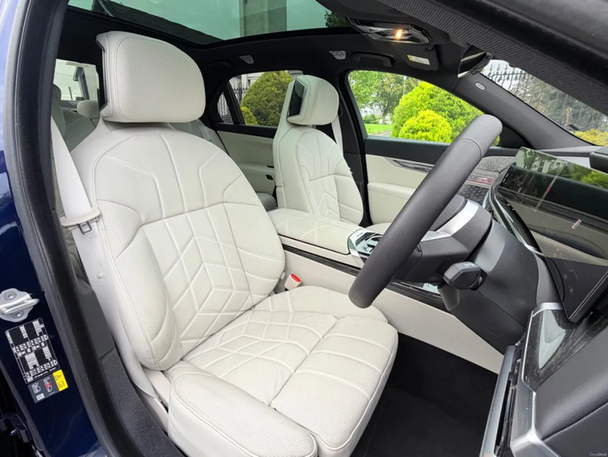 BMW i7 50 M-SPORT AUTO E-DRIVE - Image 4