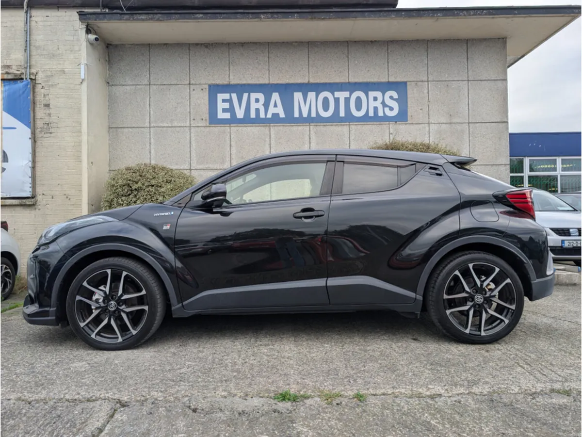 Toyota C-HR GR SPORT AUTOMATIC HYBRID 1.8 PETROL / - Image 5