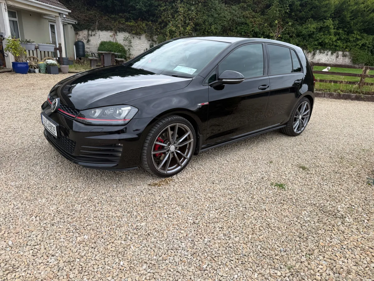 Volkswagen Golf GTI Manual 2.0 2015 - Image 3