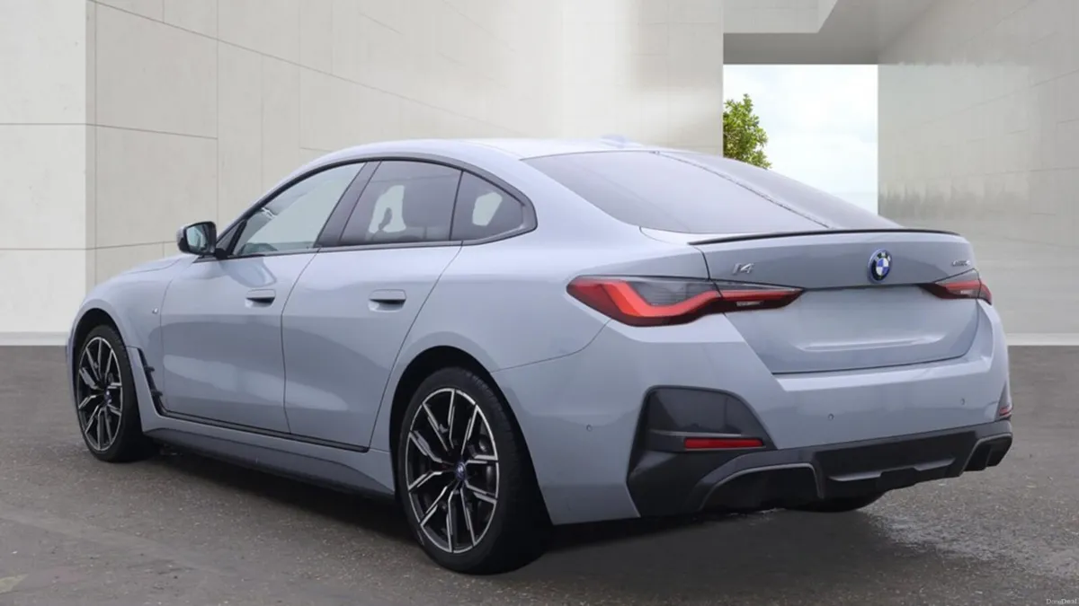 232 BMW i4 eDrive40 M Sport Pro - Image 2