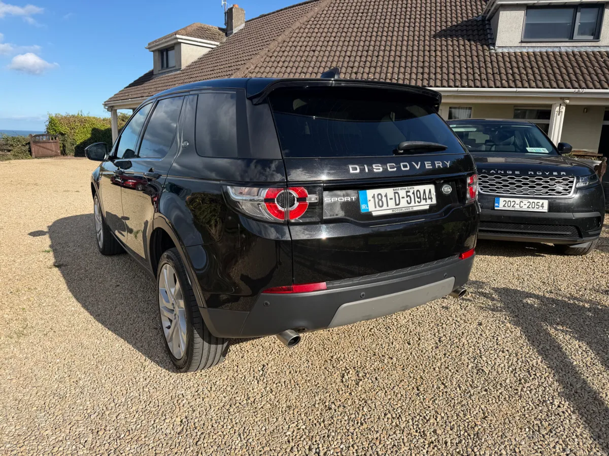 Land Rover Discovery Sport 2018 7 Seats - Image 6