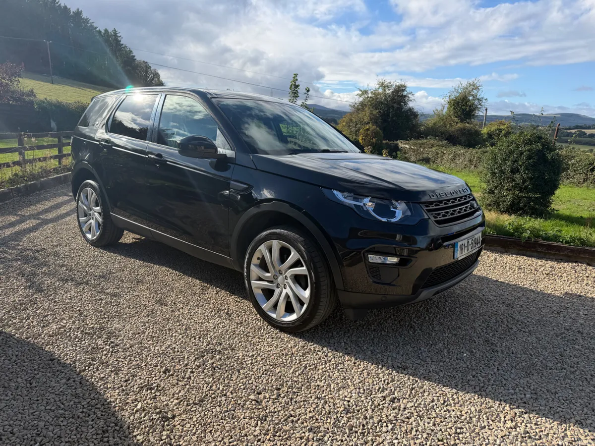 Land Rover Discovery Sport 2018 7 Seats - Image 1