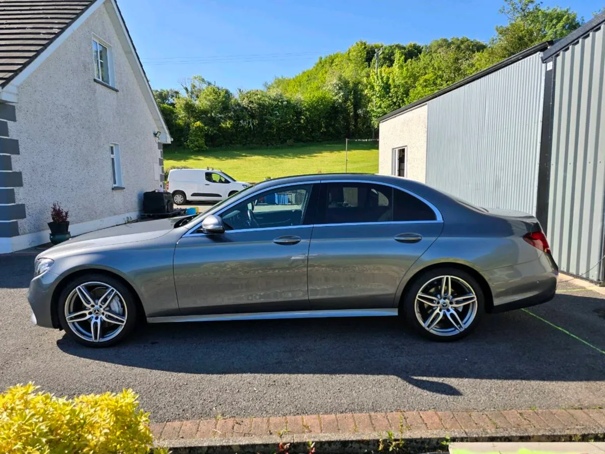 Mercedes e220d AMG line - Image 6