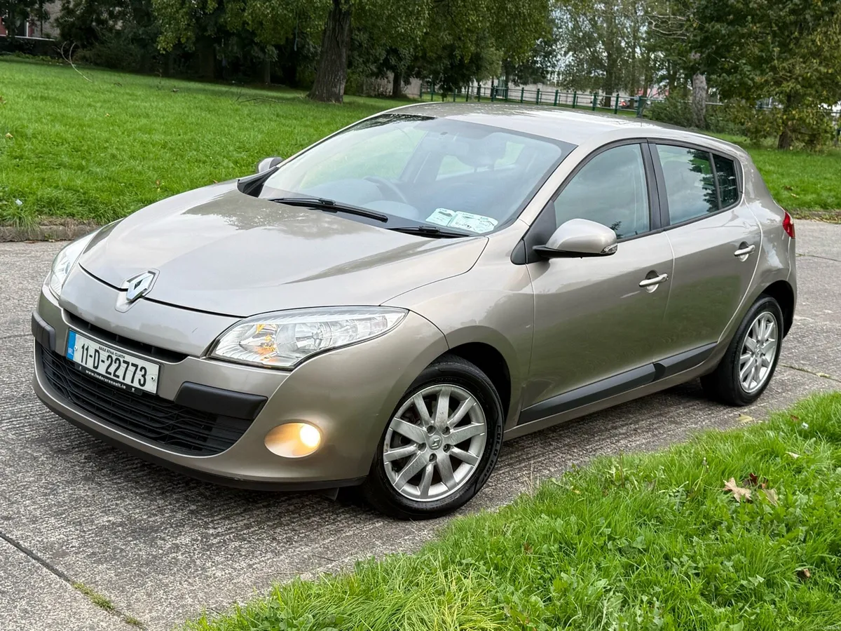 11 Megane 1.5 dci new Nct 8/27 tax 5/27 - Image 2