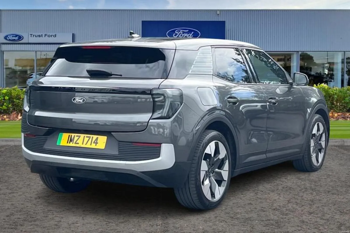 Ford Explorer Extended Range 77kWh Premium SUV 5dr - Image 4