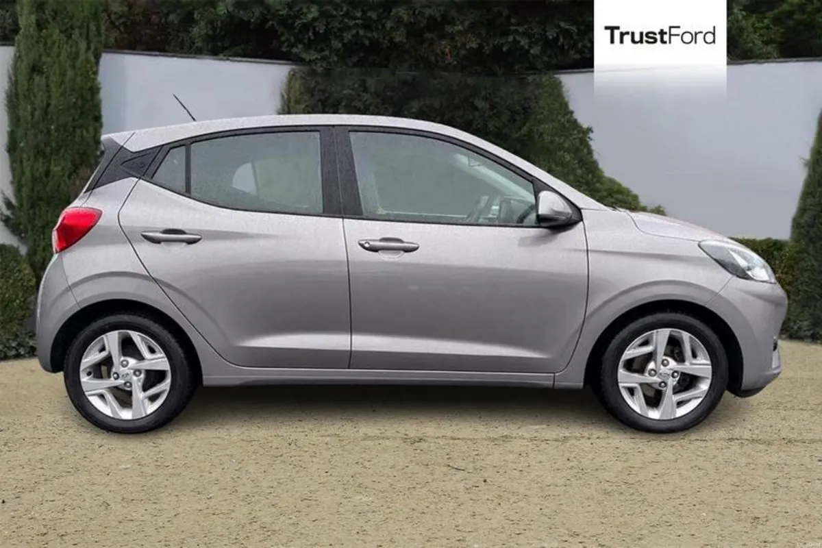 Hyundai i10 1.2 MPi SE Connect 5dr Auto - 12 MONTH - Image 3