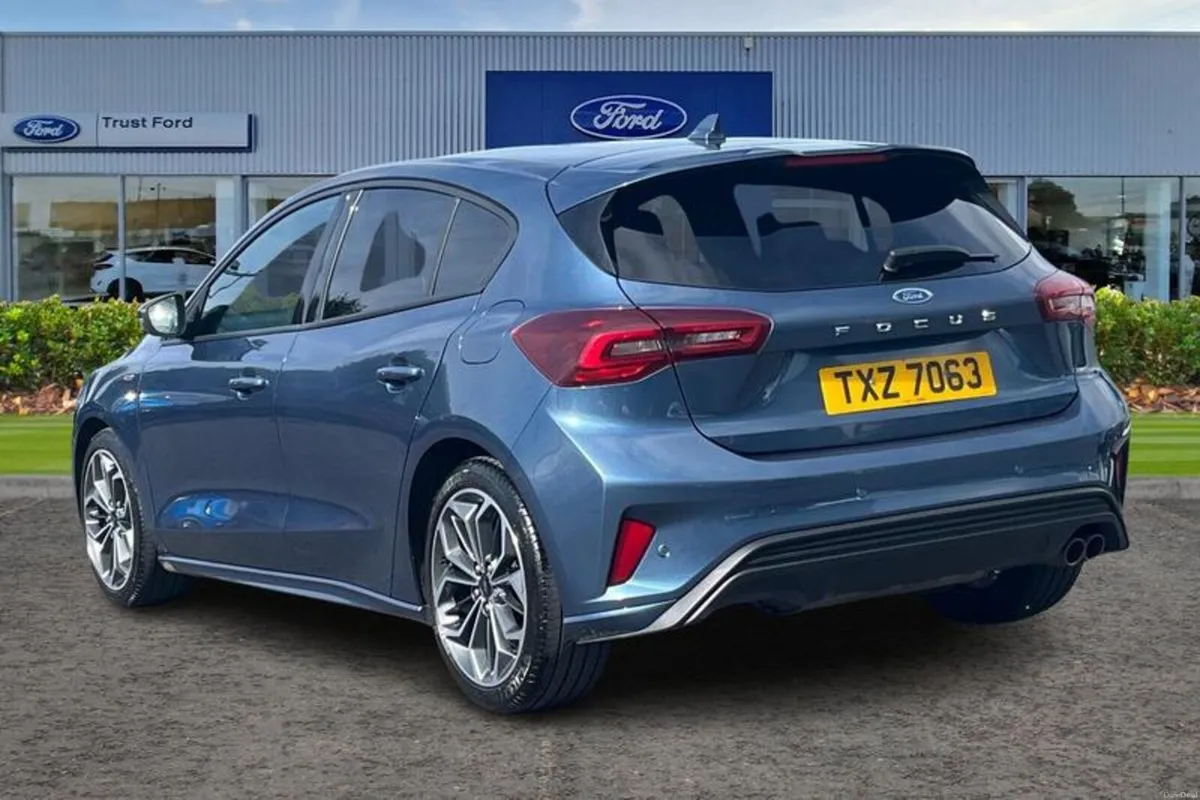 Ford Focus ST-Line X - Image 2