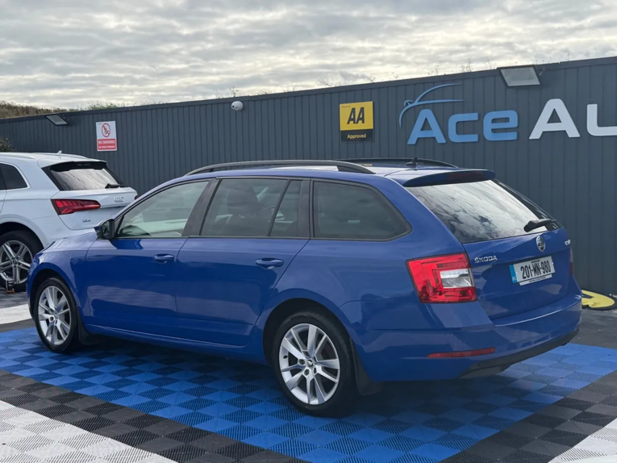 Skoda Octavia SE - 1.6L DIESEL - MANUAL - 12M WARR - Image 4