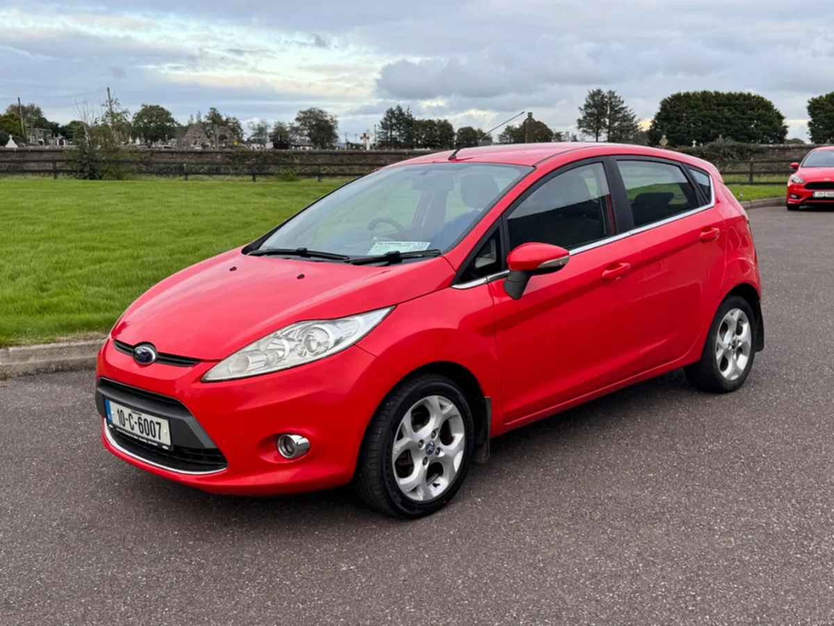 Ford Fiesta TITANIUM 1.25 82PS 5DR - Image 4