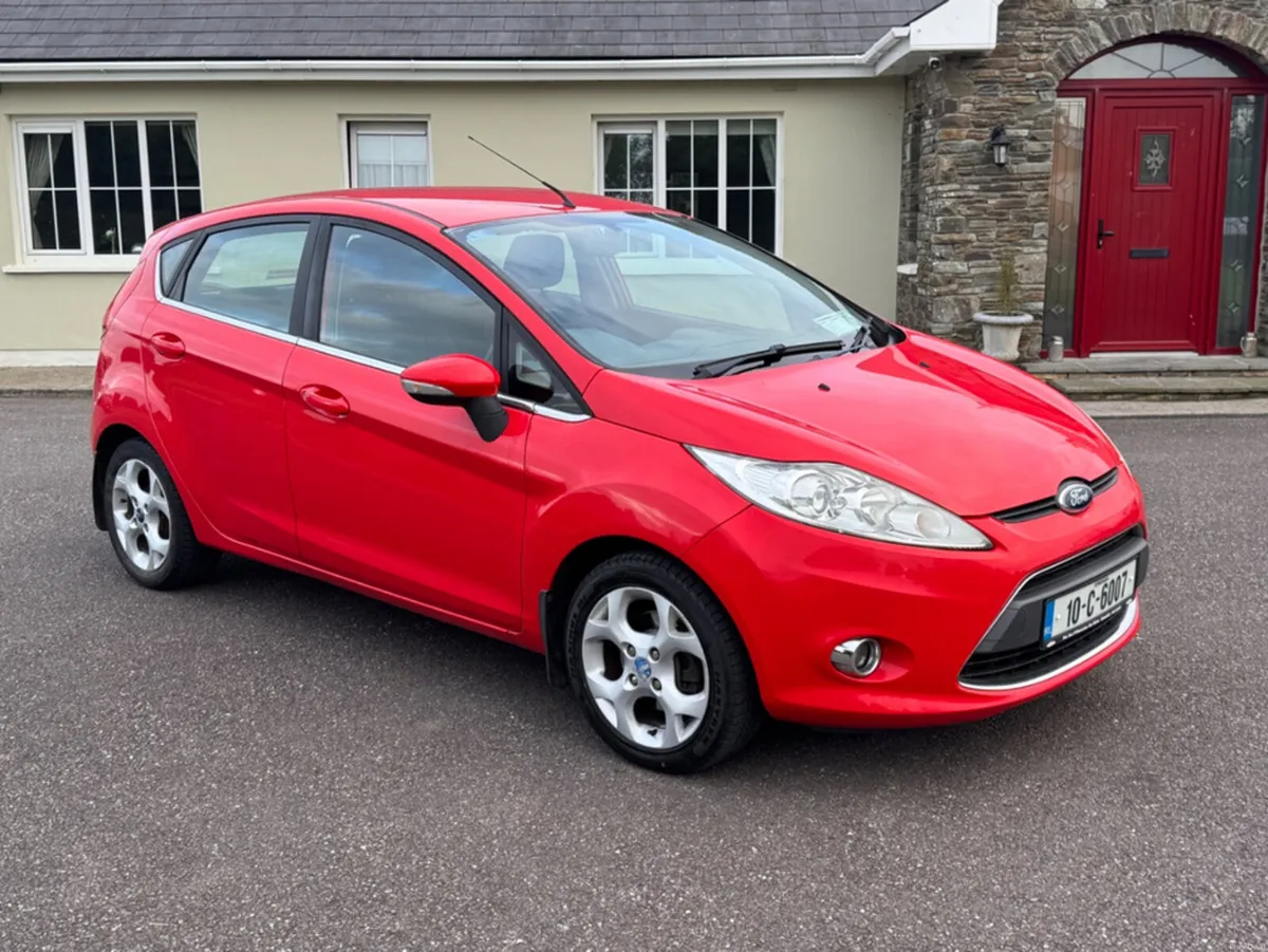 Ford Fiesta TITANIUM 1.25 82PS 5DR - Image 5