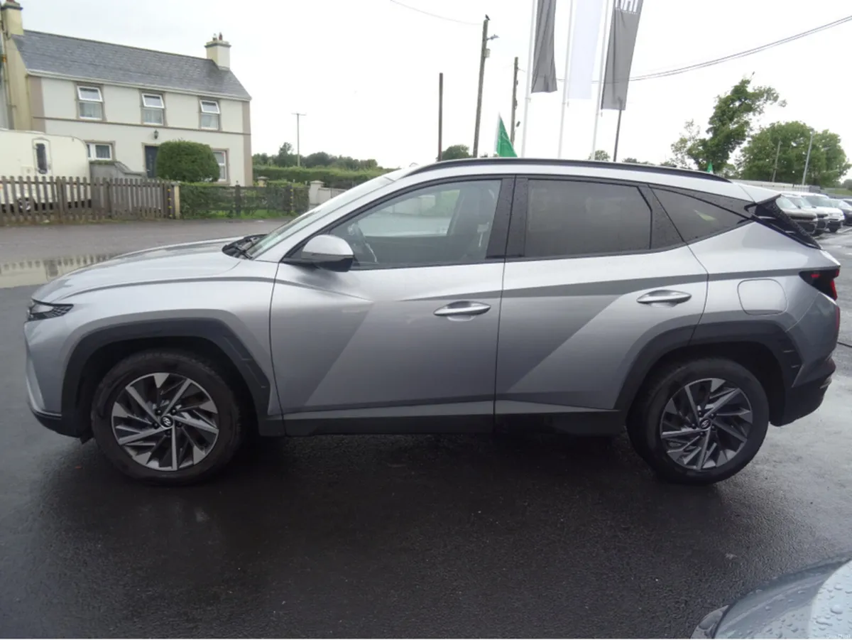 Hyundai Tucson IX35 EXECUTIVE 5DR - Image 5
