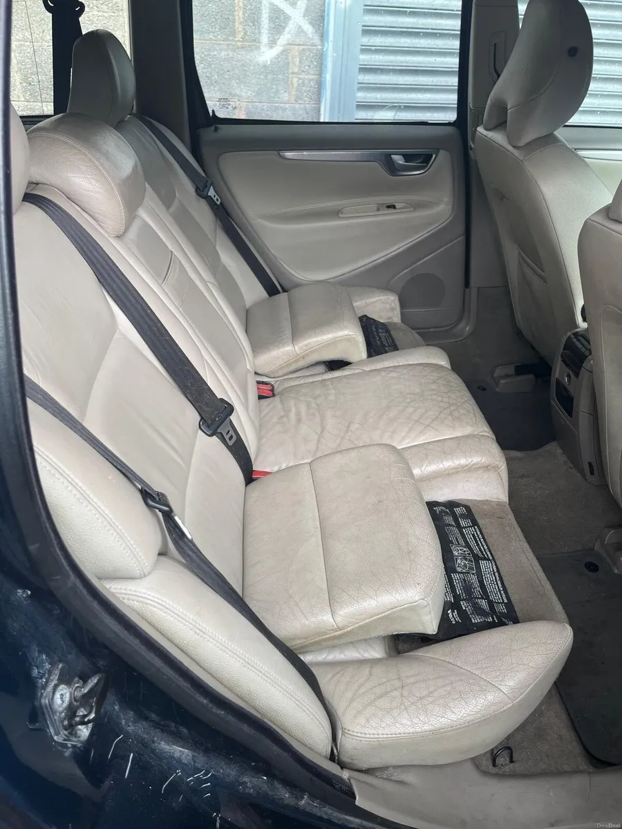 2007 Volvo V70 2.0 petrol automatic - Image 5