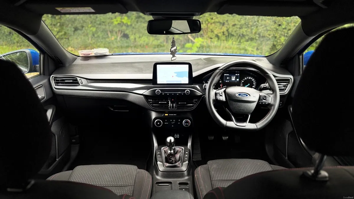Ford Focus 2022 - Image 6