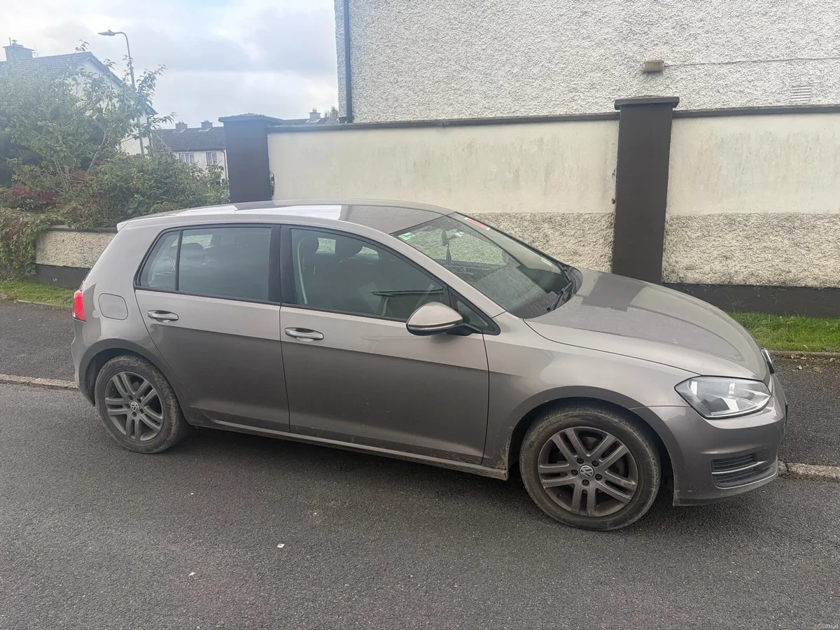Volkswagen Golf - Image 4