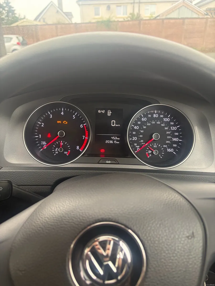 Volkswagen Golf - Image 6