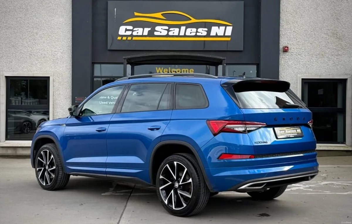 2.0 TDI SportLine SUV 5dr Diesel DSG 4WD Euro 6 (s - Image 5