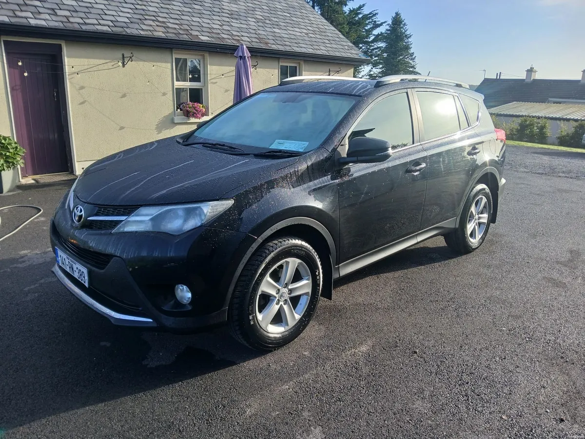 Toyota RAV4 2014 - Image 2