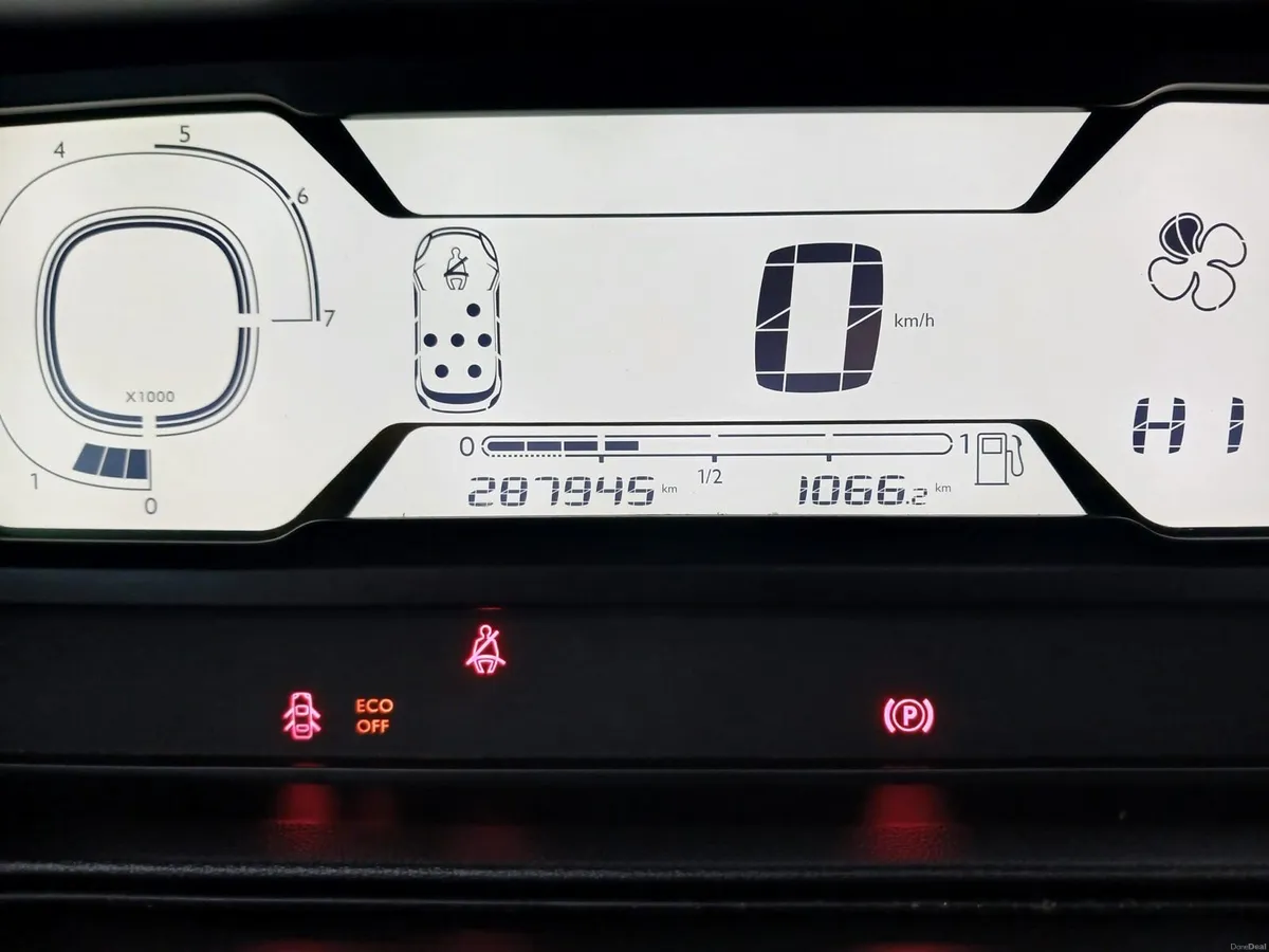 Car - Image 4