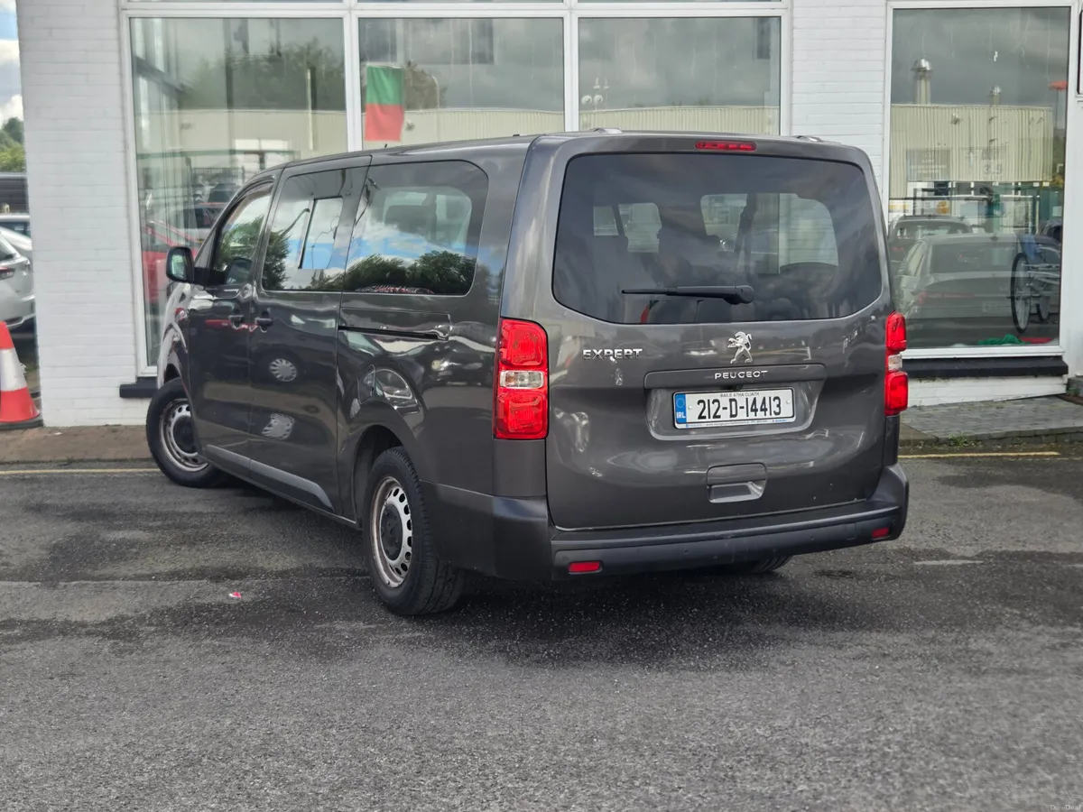 Peugeot Traveller 2021 - Image 2