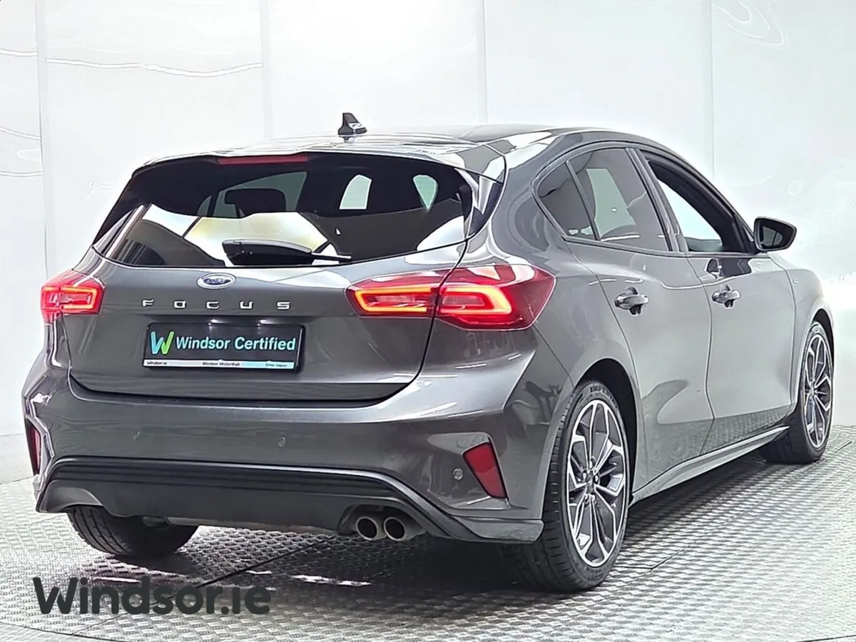Ford Focus ST-Line X 1.0L EcoBoost 125PS MHEV - Image 2