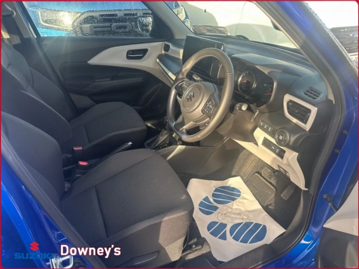 Suzuki Swift 1.2 PETROL MOTION. - Image 2