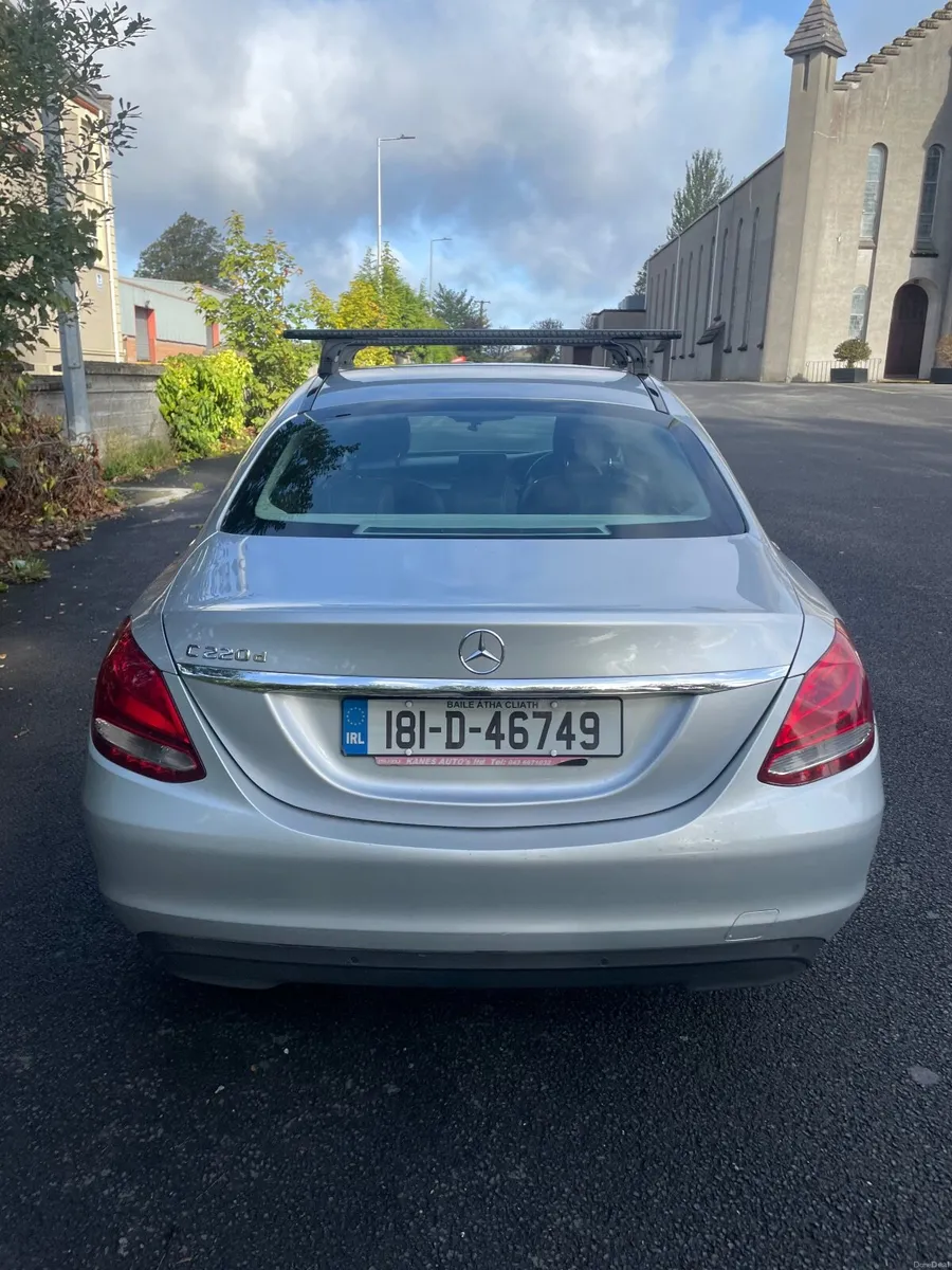 Mercedes-Benz C-Class 2018 - Image 2