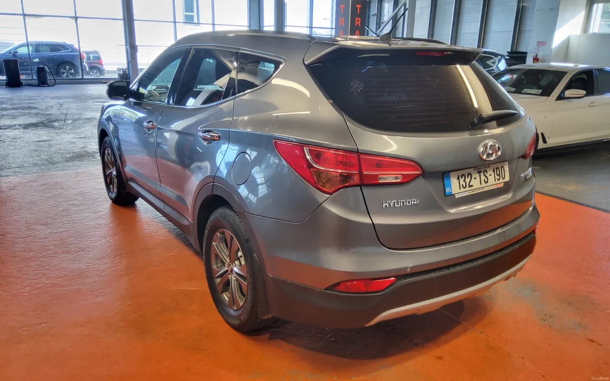 Hyundai Santa Fe 2013 - Image 4