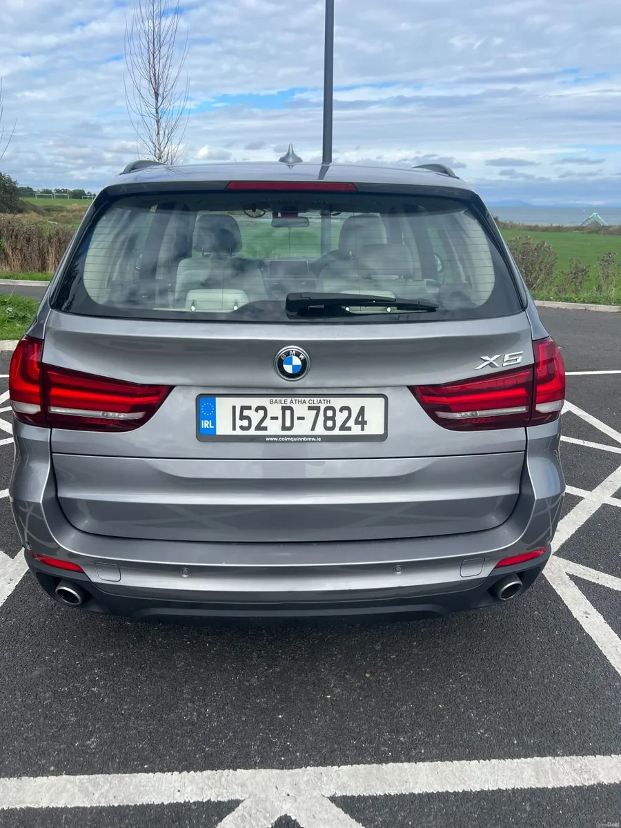 BMW X5 2015 - Image 2