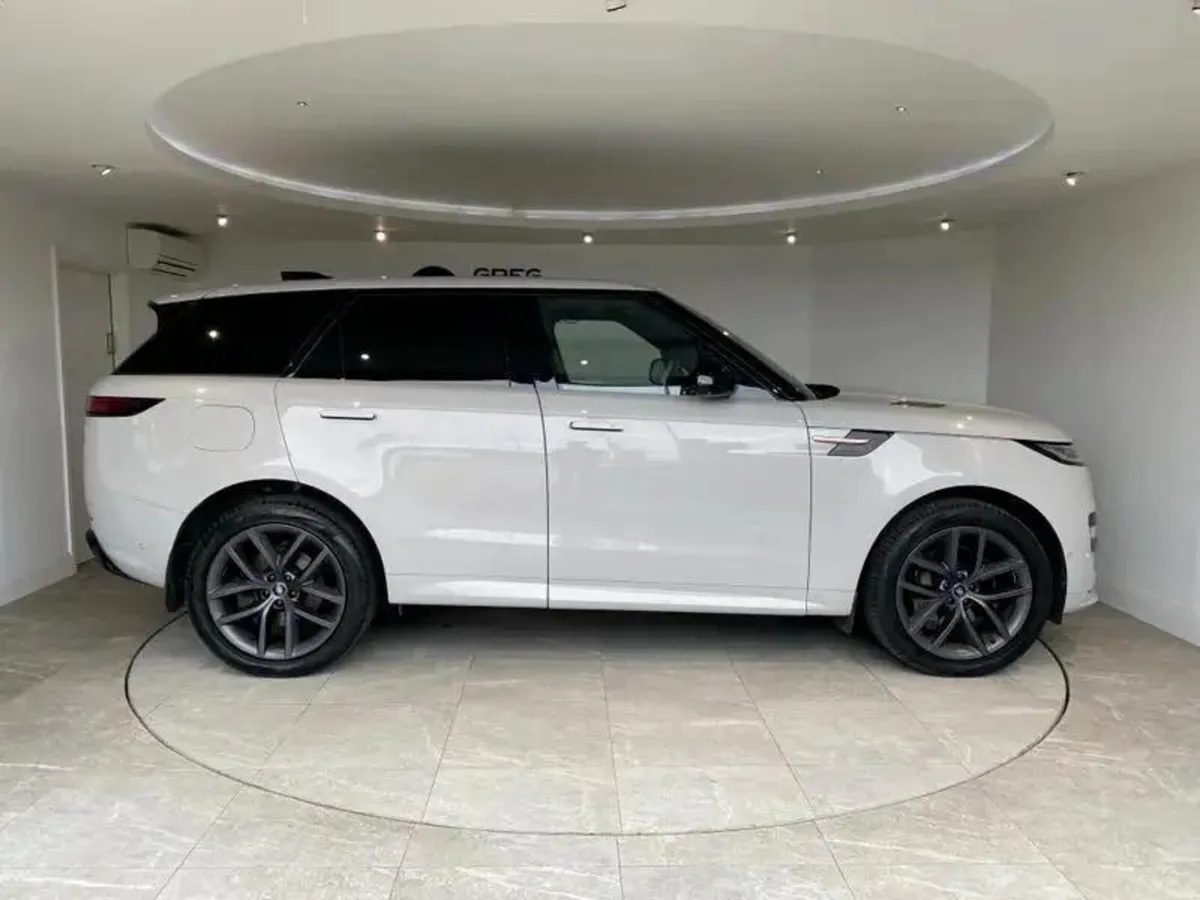 Land Rover Range Rover Sport 3.0 D300 Dynamic SE 5 - Image 4