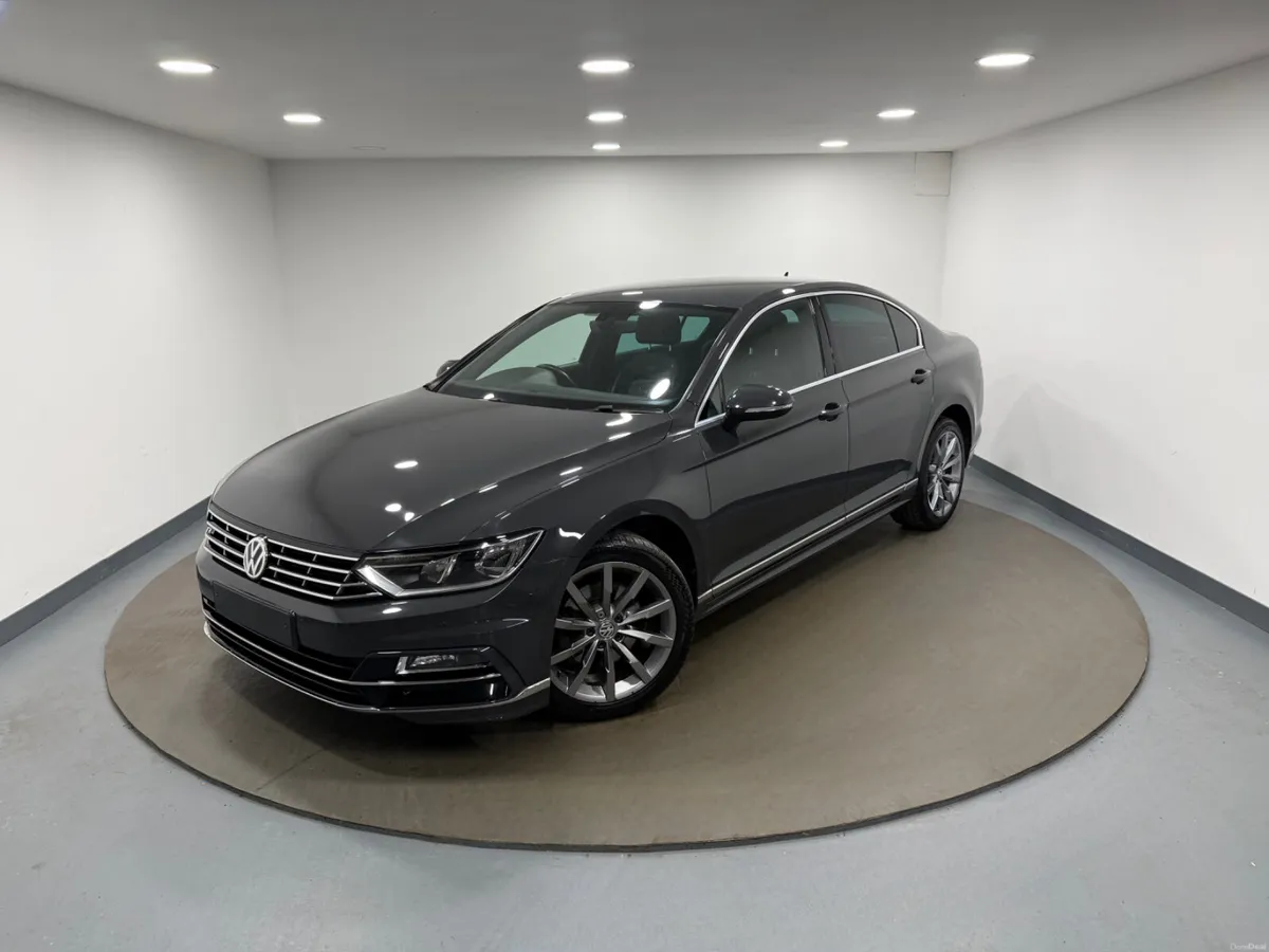 2016 Volkswagen Passat 2.0 TDI R LINE - Image 2