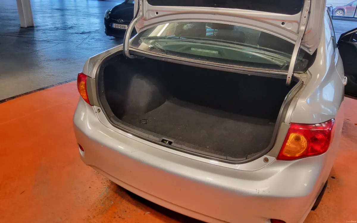 Toyota Corolla 2008 - Image 2