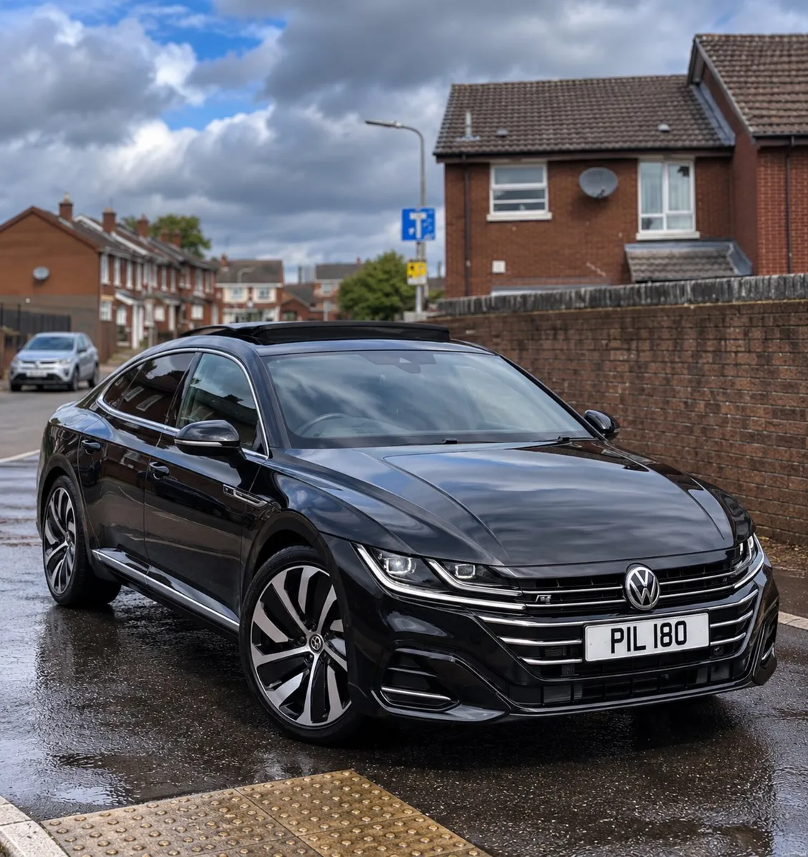 Volkswagen Arteon Fastback R Line DSG Black ed - Image 1