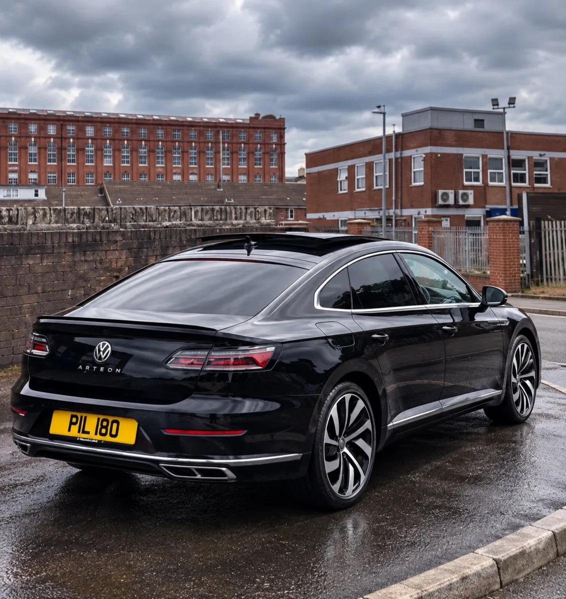 Volkswagen Arteon Fastback R Line DSG Black ed - Image 5