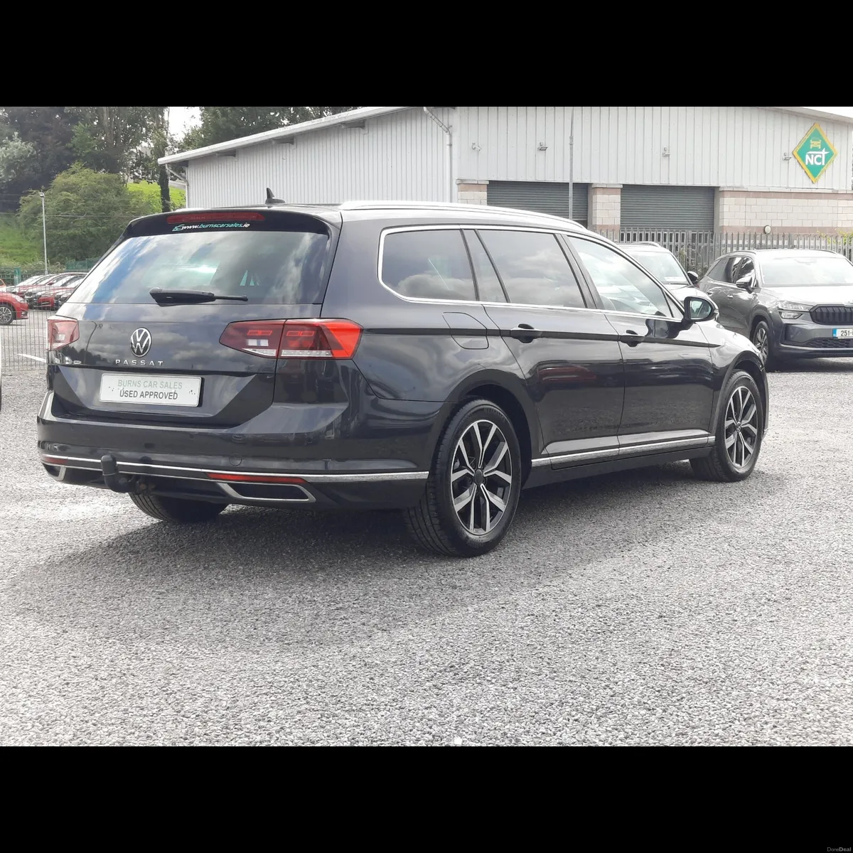 2022 Volkswagen Passat 2.0 TDI - Image 2