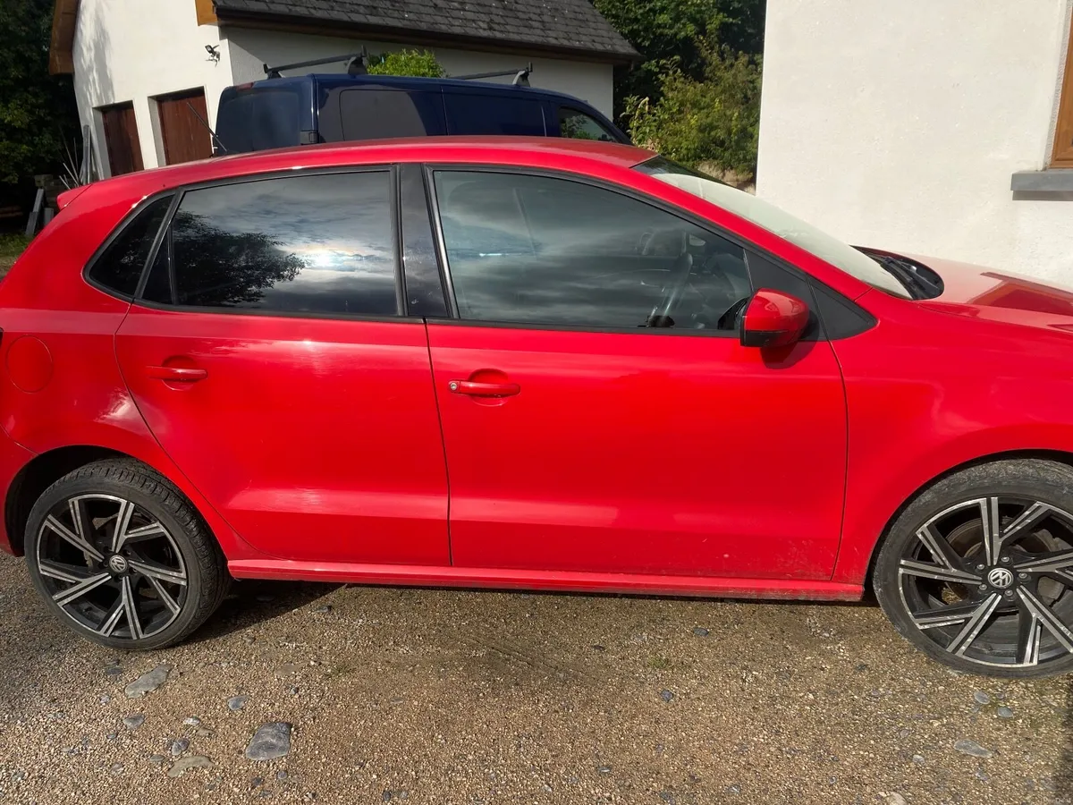 Volkswagen Polo 2015 - Image 5