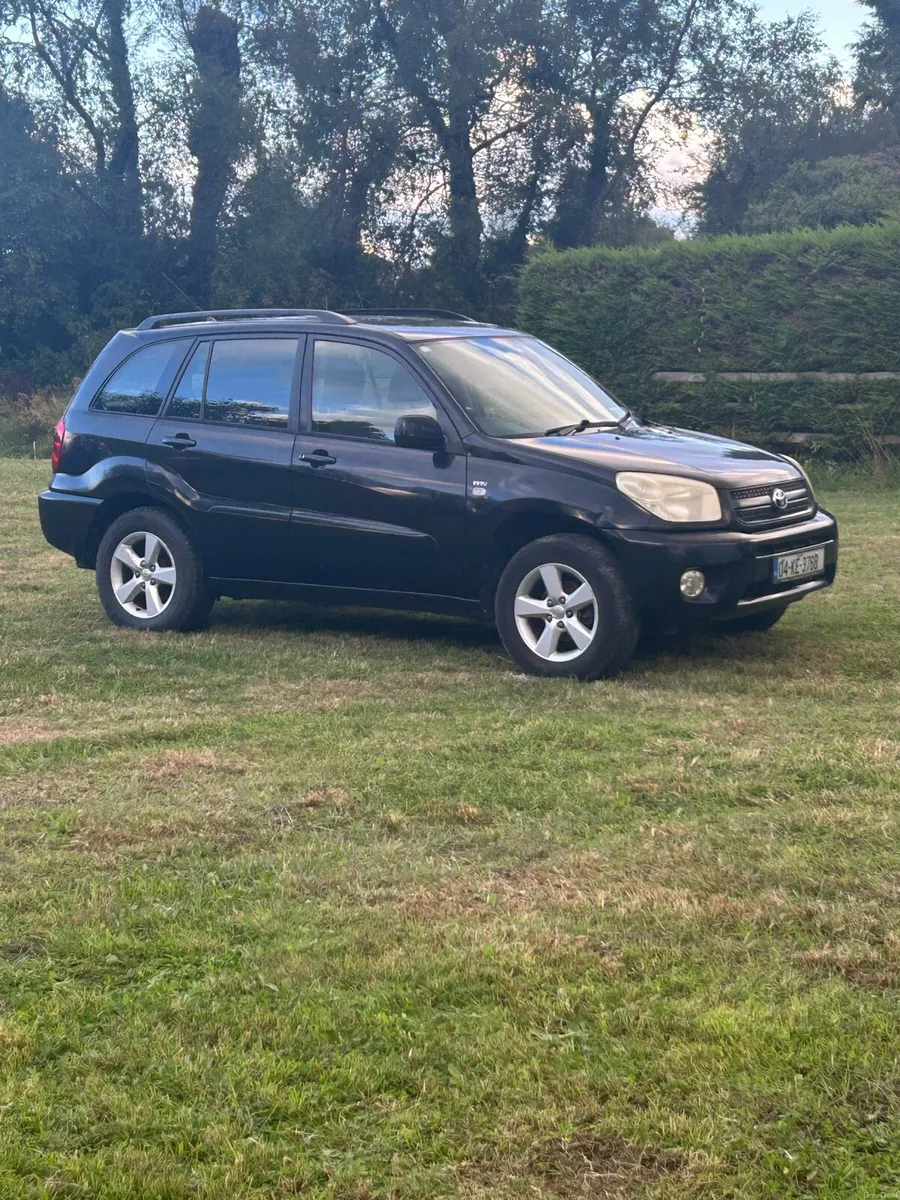 Toyota RAV4 - Image 1